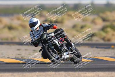 media/Nov-06-2023-Moto Forza (Mon) [[ce023d0744]]/3-Intermediate Group/Session 5 (Turn 4)/